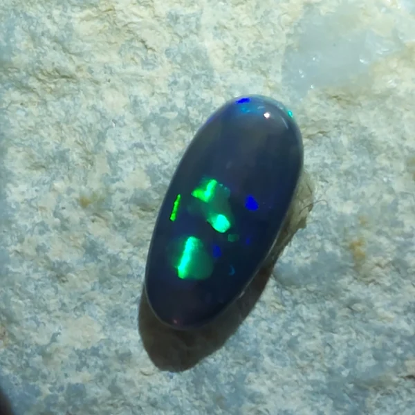 54e8d5e3-051c-4e39-91bb-d089fec55043 1.1ct Black Crystal Opal- L/Ridge