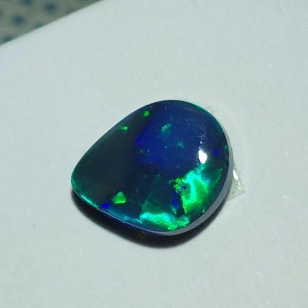 80cts Black Opal- L/Ridge
