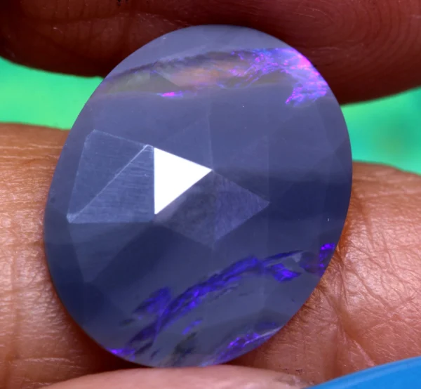 3.30 Cts Faceted Black Opal potch LO-9806 Lightningopals