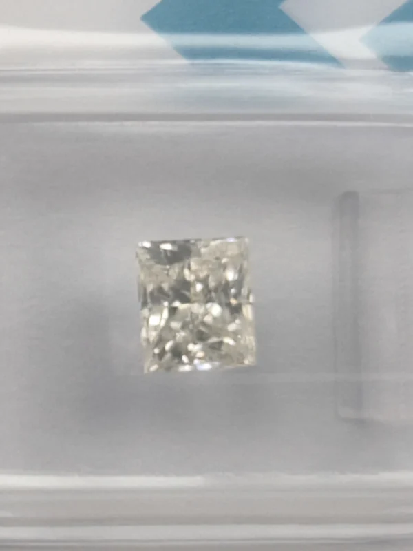 0.93CT NATURAL DIAMOND IVVS2 IGI