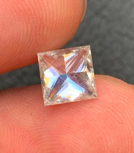 Natural Diamond 2.02 Ct Square Brilliant Cut GGI Certified Elegant Gemstone