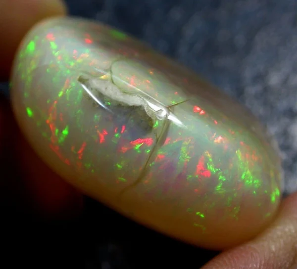128cts massive Ethiopian Opal Specimen QOG 809