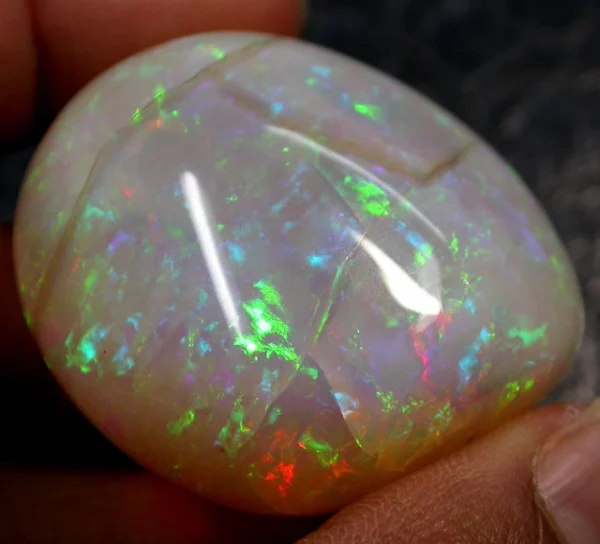 128cts massive Ethiopian Opal Specimen QOG 809