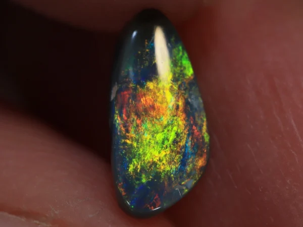 0.55 Ct. Lightning Ridge Black Opal TOG-1220