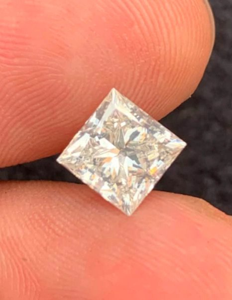 Natural Diamond 2.02 Ct Square Brilliant Cut GGI Certified Elegant Gemstone