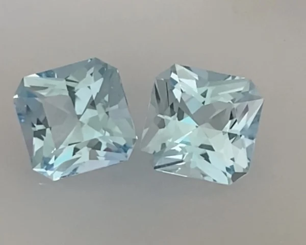 Glowing Pair of Sky Blue Topaz Pair - Brazil KR413